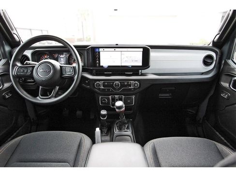 Used 2025 Jeep Wrangler Sport image 7