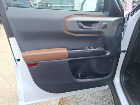 Used 2026 Ford Bronco Sport Outer Banks AWD/4WD image 12
