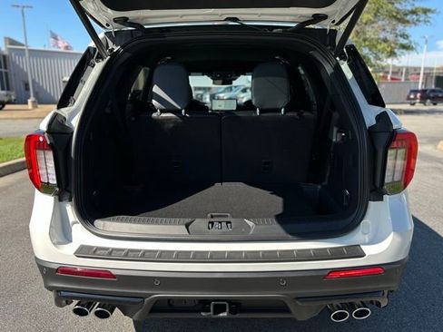 New 2025 Ford Explorer ST image 7