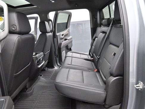 Used 2024 GMC Sierra 1500 Denali w/ Technology Package AWD/4WD image 32
