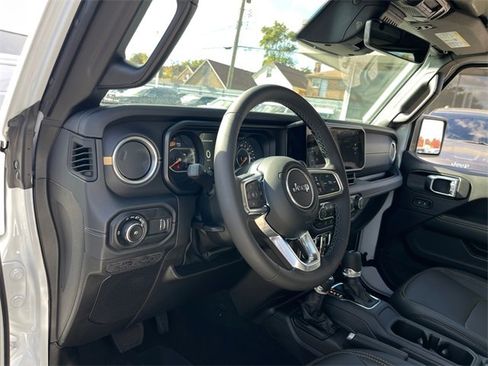 New 2026 Jeep Wrangler Sahara image 9