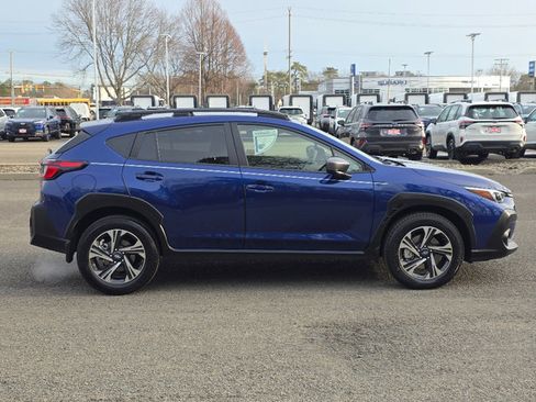 Used 2024 Subaru Crosstrek 2.0i Premium image 17