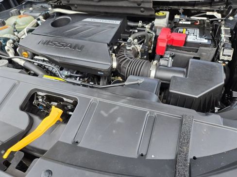 Used 2023 Nissan Rogue SV FWD image 19