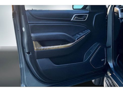 Used 2017 GMC Yukon Denali w/ Open Road Package image 16