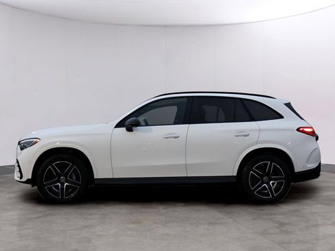 Used 2026 Mercedes-Benz GLC 300 4MATIC image 4
