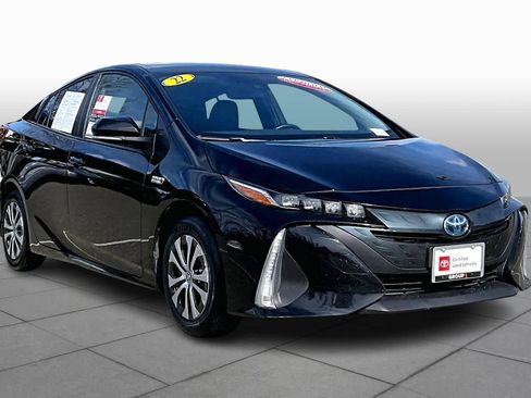 Certified 2022 Toyota Prius Prime LE image 2