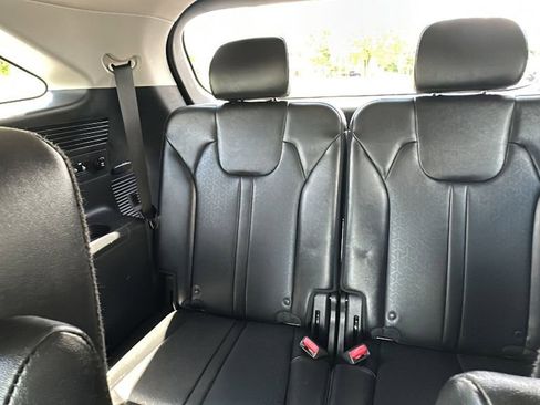 Used 2023 Kia Sorento SX image 15