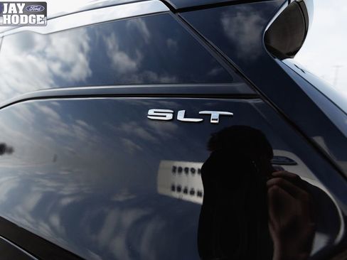 Used 2024 GMC Terrain SLT image 5