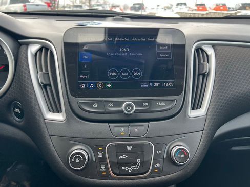 Used 2024 Chevrolet Malibu LS image 30