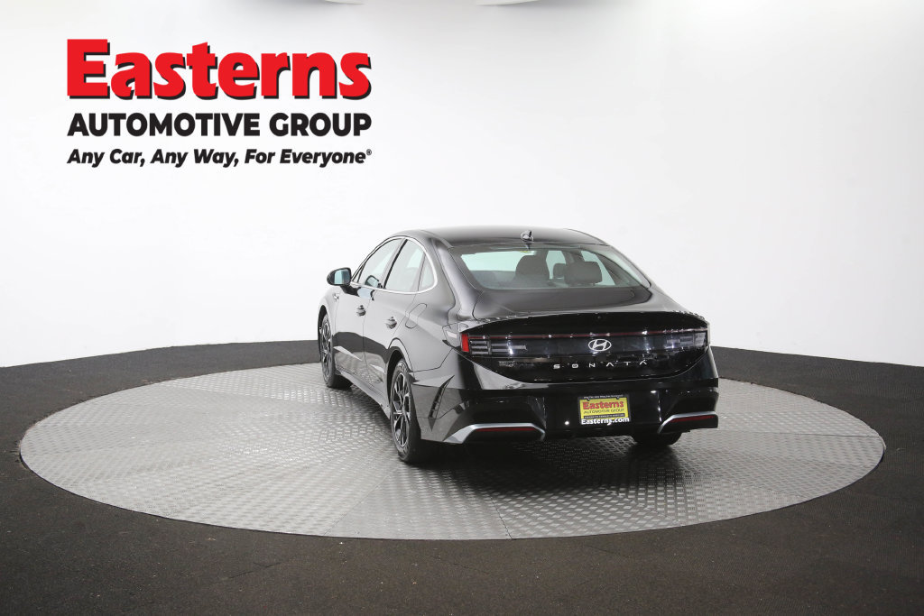 Used 2025 Hyundai Sonata SEL FWD image 38