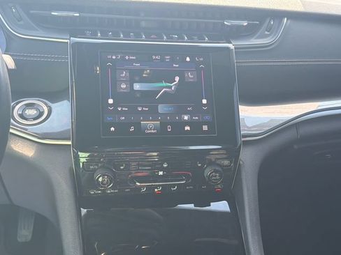 Used 2022 Jeep Grand Cherokee L Laredo AWD/4WD image 18