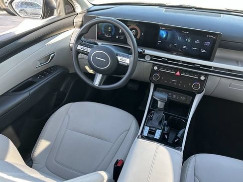Used 2025 Hyundai Tucson SEL FWD image 15