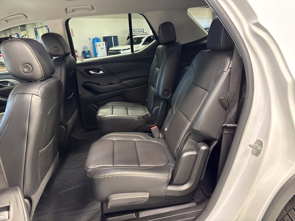 Used 2019 Chevrolet Traverse LT w/ LPO, Floor Liner Package AWD/4WD image 34