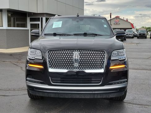Certified 2024 Lincoln Navigator Reserve AWD/4WD image 2