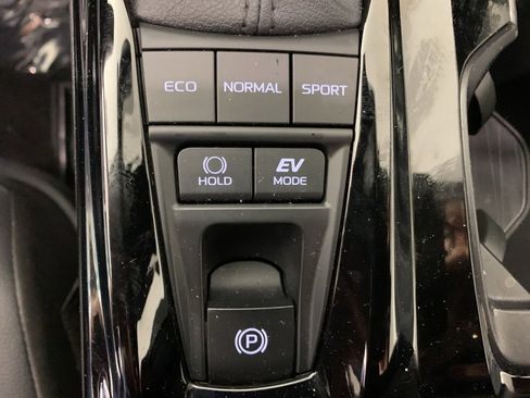 Used 2025 Toyota Camry XSE image 14