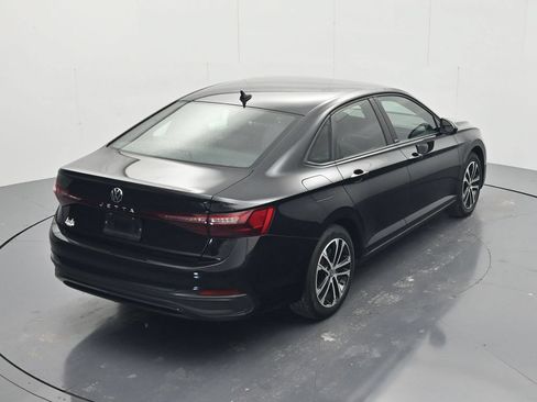 Used 2025 Volkswagen Jetta Sport FWD image 32