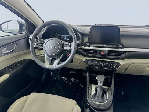 Used 2023 Kia Forte LXS image 17