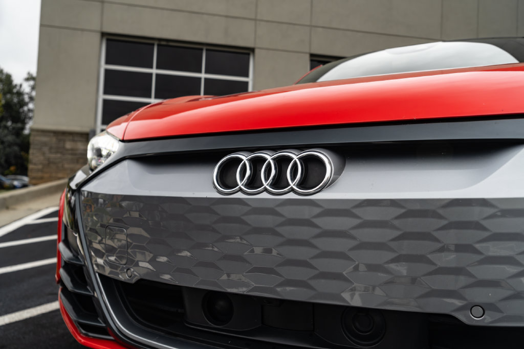 Used 2022 Audi e-tron GT Premium Plus AWD/4WD image 5