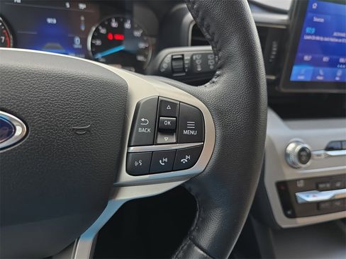 Used 2021 Ford Explorer XLT w/ Equipment Group 202A image 19