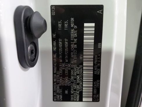 Used 2026 Toyota Sienna XLE AWD/4WD image 29