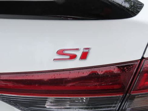 Certified 2026 Honda Civic Si image 8