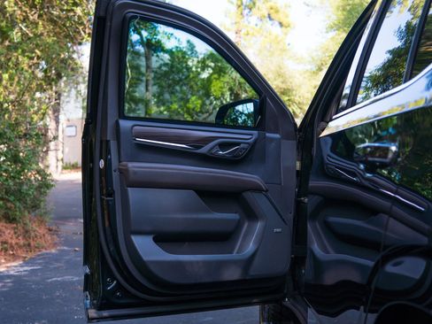 Used 2024 GMC Yukon Denali w/ Max Trailering Package image 27