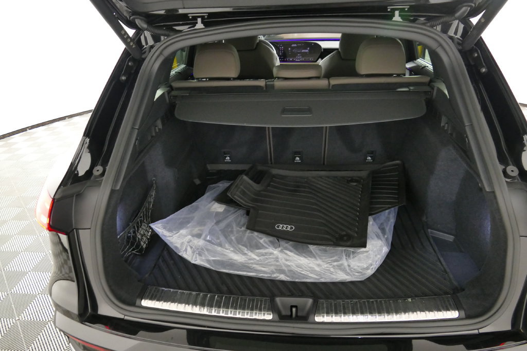 Used 2025 Audi Q5 Premium Plus AWD/4WD image 32
