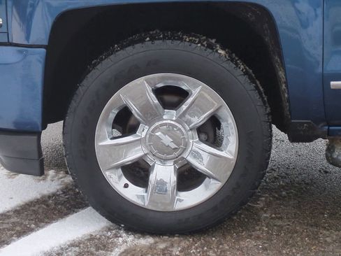 Used 2017 Chevrolet Silverado 1500 LTZ Z71 w/ LTZ Plus Package image 14