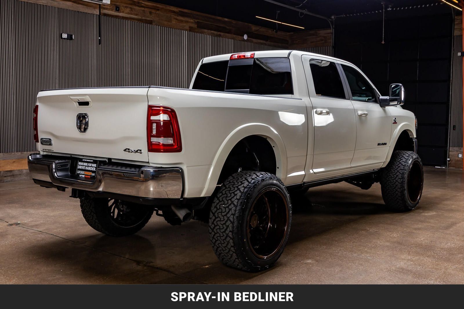 Used 2024 RAM 2500 Limited w/ Safety Group AWD/4WD image 9