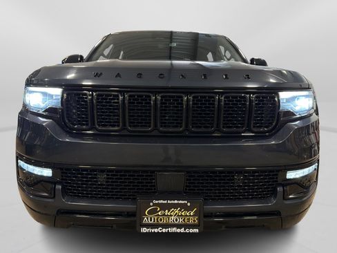 Used 2024 Jeep Wagoneer Series II AWD/4WD image 10
