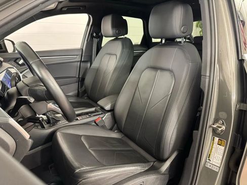 Used 2020 Audi Q3 2.0T Premium Plus w/ Premium Plus Package AWD/4WD image 13