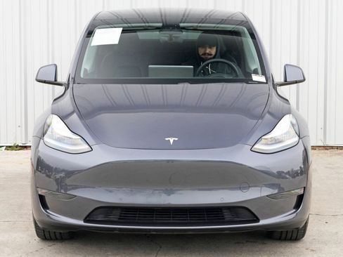 Used 2020 Tesla Model Y Performance image 47