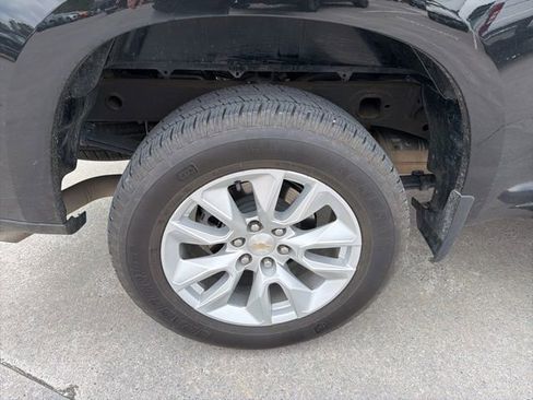 Used 2025 Chevrolet Silverado 1500 Custom image 10