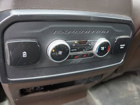 Used 2023 Ford Expedition Max King Ranch image 4