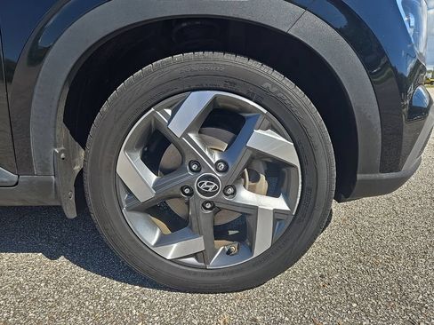 Used 2022 Hyundai Venue SEL FWD image 28