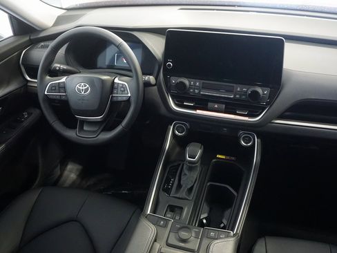 New 2026 Toyota Grand Highlander XLE image 29