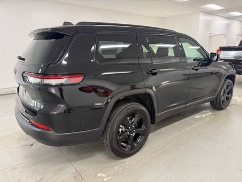 New 2025 Jeep Grand Cherokee L Altitude image 6