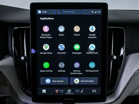 Certified 2026 Volvo XC60 B5 Ultra w/ Protection Package Premier image 16