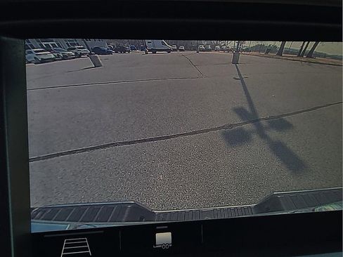 Used 2019 GMC Canyon SLE image 14