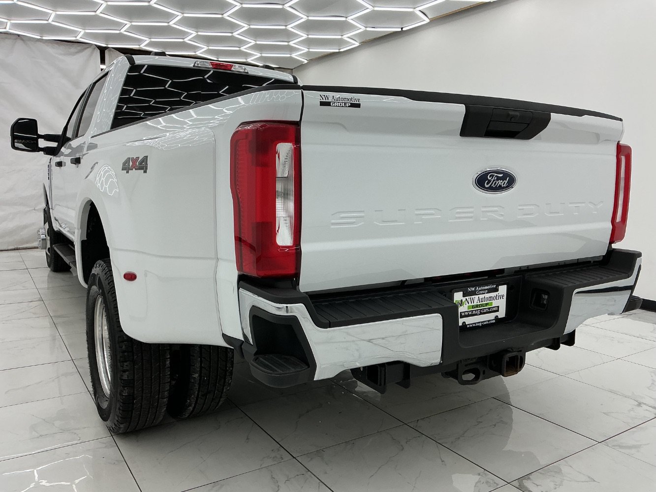 Used 2023 Ford F350 XL AWD/4WD image 10