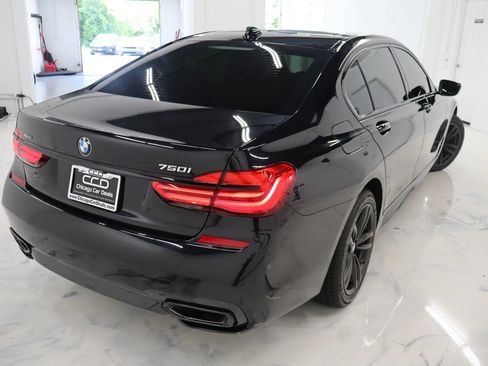 Used 2019 BMW 750i xDrive w/ Executive Package AWD/4WD image 9