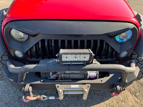Used 2015 Jeep Wrangler Unlimited Sport w/ Dual Top Group AWD/4WD image 4