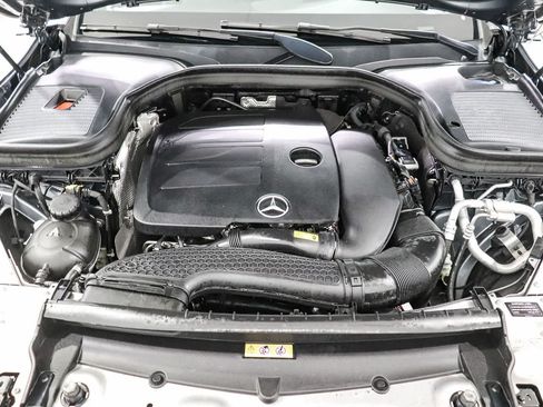 Certified 2022 Mercedes-Benz GLC 300 image 27