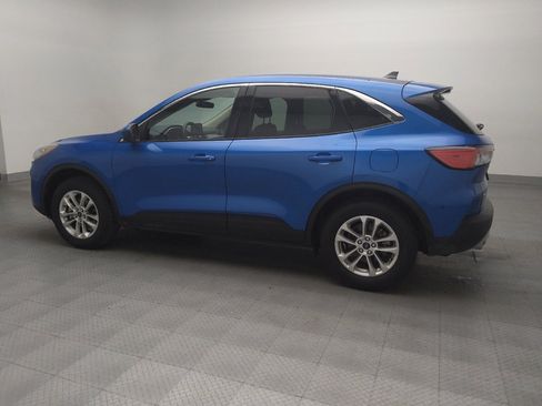 Used 2020 Ford Escape SE FWD image 3