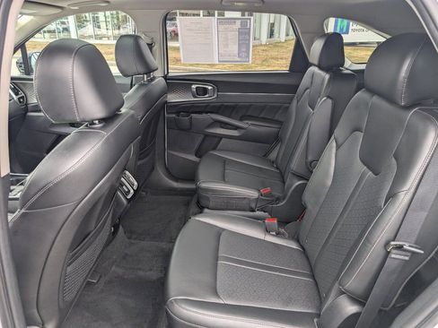 Used 2022 Kia Sorento SX image 21