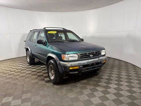 Used 1997 Nissan Pathfinder SE image 6