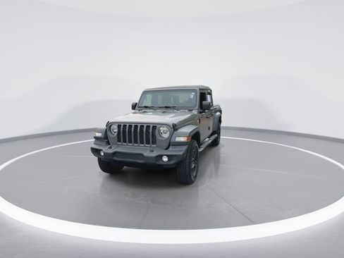Used 2020 Jeep Gladiator Sport AWD/4WD image 4