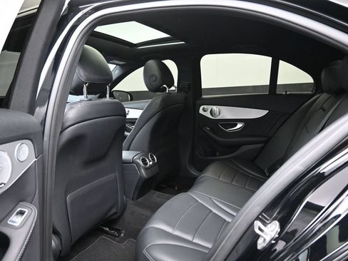 Used 2018 Mercedes-Benz C 300 4MATIC Sedan image 27