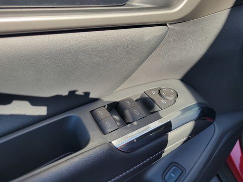 Certified 2026 Chevrolet Traverse LT w/ Driver Confidence Package image 28