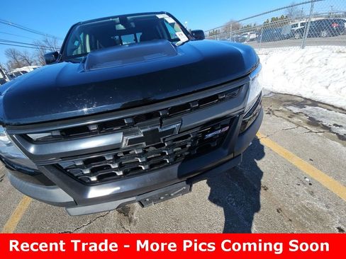 Used 2019 Chevrolet Colorado ZR2 w/ ZR2 Midnight Special Edition image 2